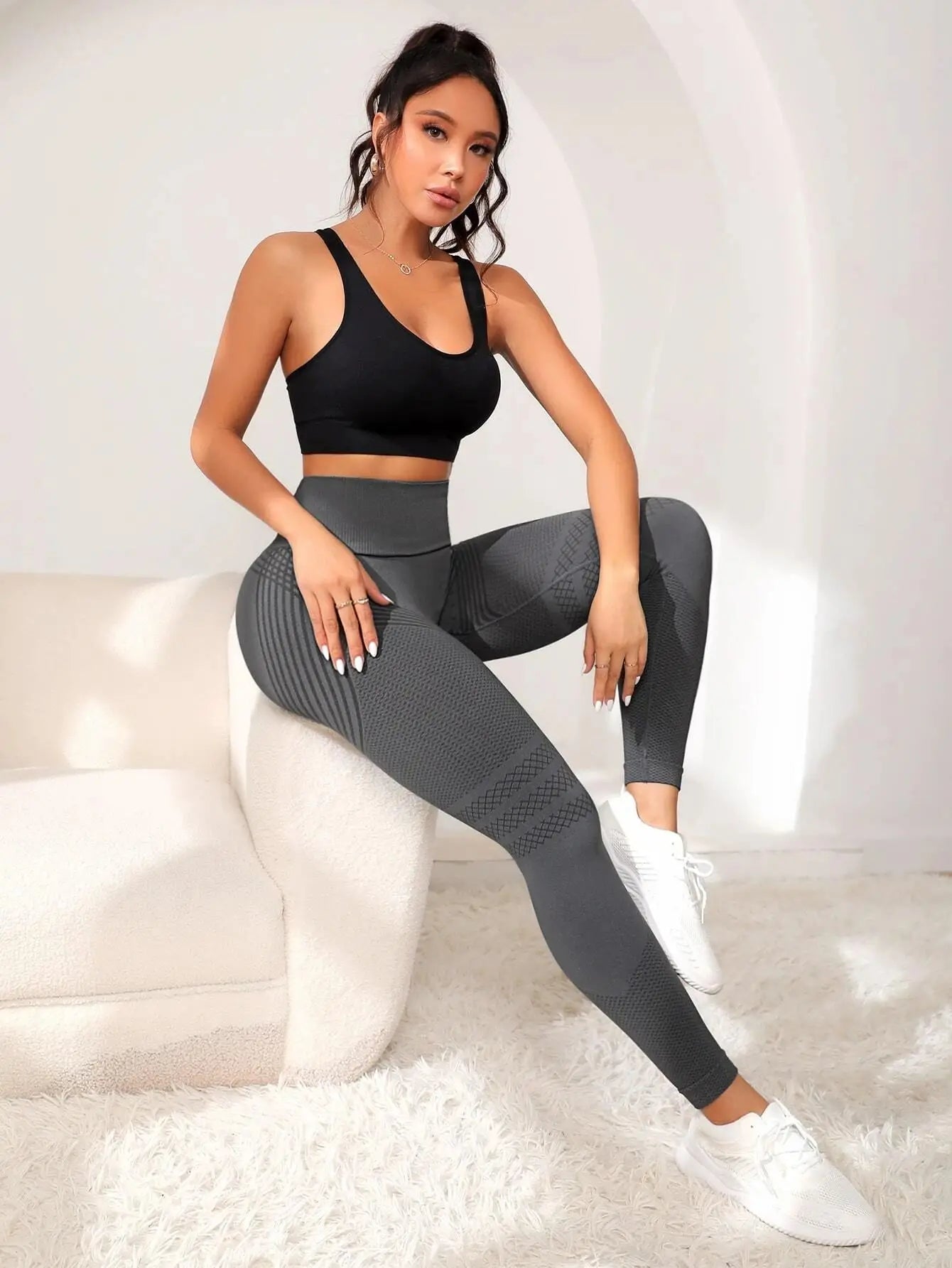 Knit Seamless Leggings Women Elastic High Waist Tights Gym Trainning Running Hip Lift Quick Drying and Breathable Yoga Pants